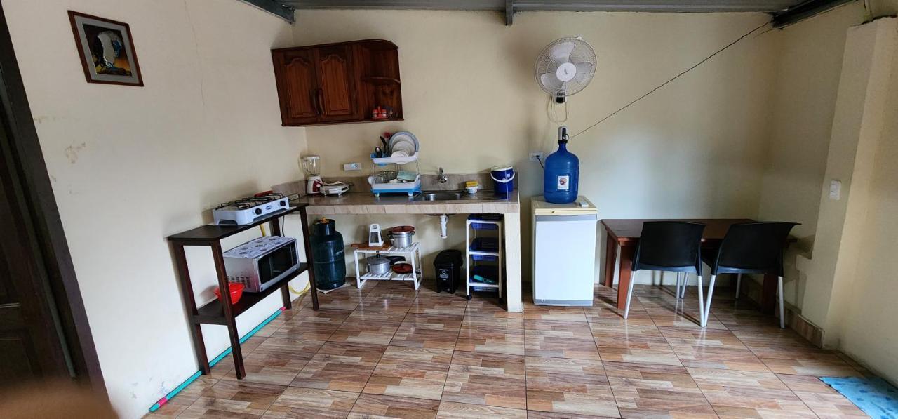 Апартаменти Departamento Amoblado Starlink -Pto Ayora Пуерто-Айора Екстер'єр фото